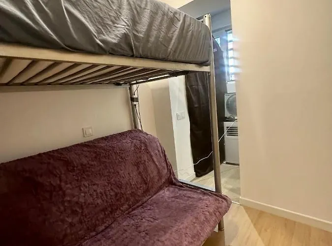 Little Room With Private Wc And Shower Close To Portaventura